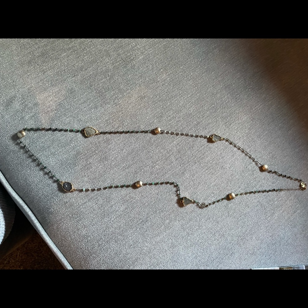 Nina ngyoun Long necklace